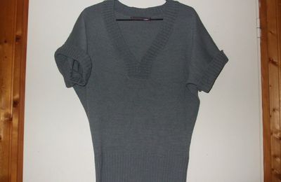 Pull Gris, taille S Petit Pull gris, manches à