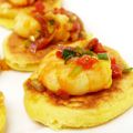 Mini blinis et crevettes au curry