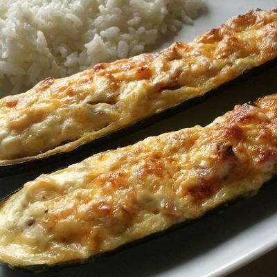 Courgettes soufflées aux lardons et gratinées au Saint Nectaire