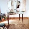 Ancienne Coiffeuse en verre miroité vénitienne vintage année 50 1 tiroir Bordures biseautées en verre taillé, magnifique miroir 