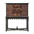 Cabinet sur pied en ébène, écaille rouge et cuivre doré. Flandres, XVIIe siècle