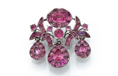 Pendant with pink topazes, France, circa 1760