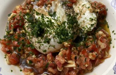 Mozzarella au pesto de tomates cerises et à l'ail