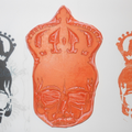 Carving stamp X : skull crown