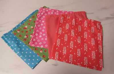 Serviettes et nappe ...