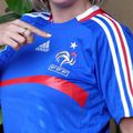 Nouveau-maillot-equipe-france-foot-making-off-euro-2008