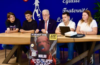EN AOÛT, AVEC MALAA, LA JEUNESSE HIRSONNAISE MIXE, DÉJÀ, DANS LA COUR DES GRANDS. 