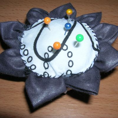 PAF "Pique aiguilles fleur" 