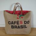 Un nouveau sac de plage.. fabriqué en sac à café recyclé