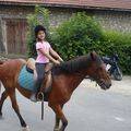 Julie au poney