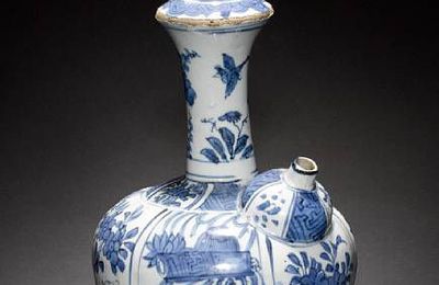 A late Ming blue and white kendi of typical form. Wanli