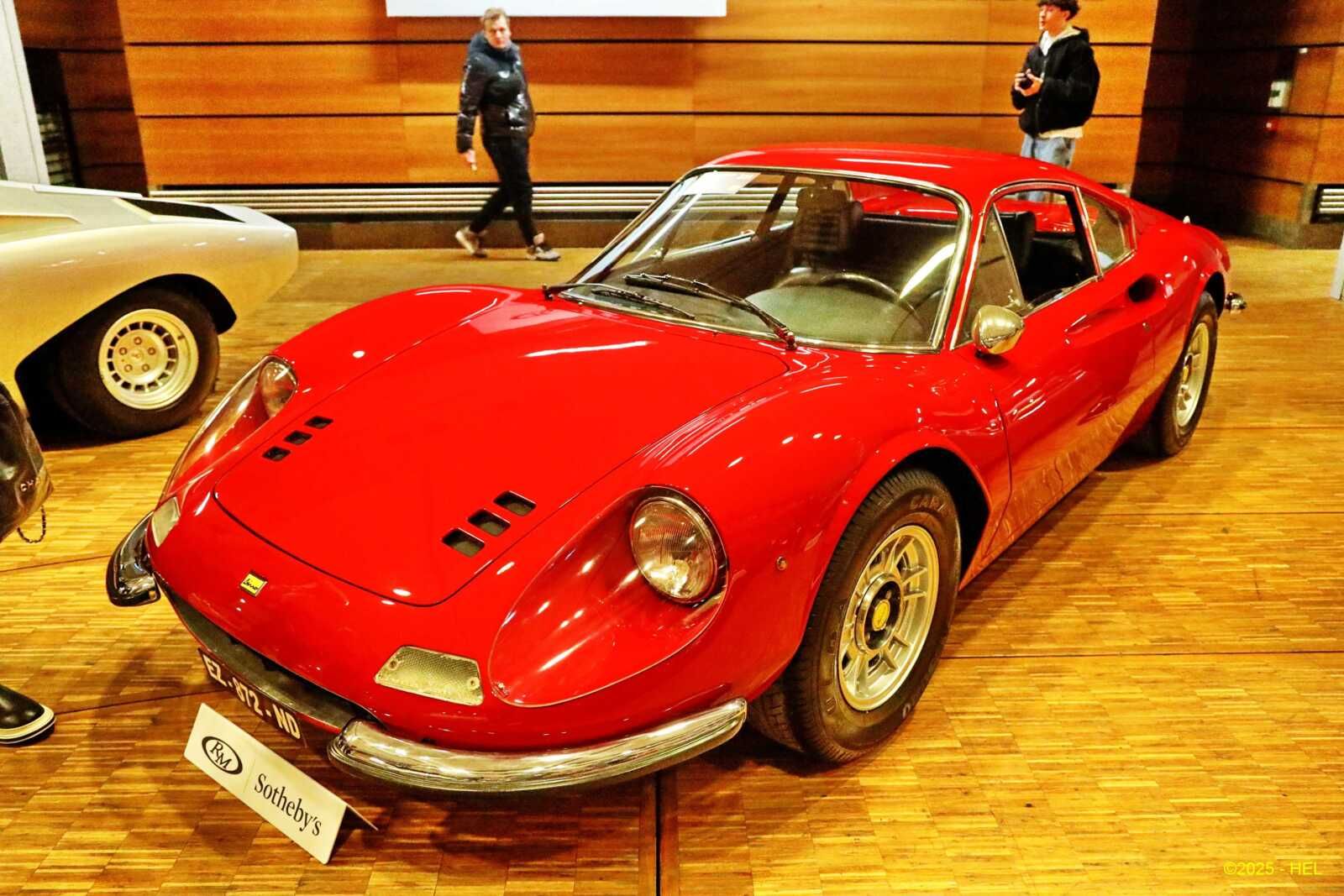 Ferrari.Dino 246 GT #03266_01 - 1972 {I] HL_GF