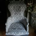 Fauteuil ancien relooké "esprit glamour"