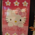 DES POSTERS HELLO KITTY à PATHé QUAI D'IVRY