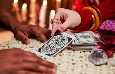 Grand marabout africain : rituels et aide spirituelle fiable