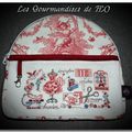 Grande trousse à ouvrage « Toile de Jouy » rouge Les Brodeuses Parisiennes : fin