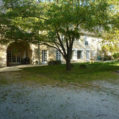 Salon tissus dentelles et brocante à Bonneuil Matours