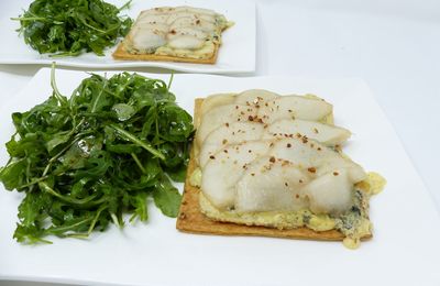 Tartelettes fines à la poire et au bleu d'Auvergne