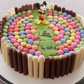Gâteau d'anniversaire aux fingers et smarties thème Mickey