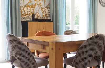 Une pièce familiale aux couleurs vitaminées