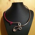 Collier argent et fushia Dispo 18€