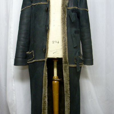 TRANSFO D'UN MANTEAU DE PEAU 