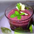 Smoothie "fruits rouges, mûres blanches, kiwi et poudre de baobab"