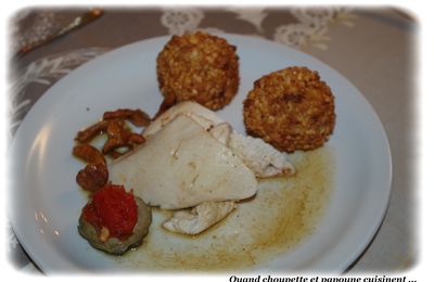 POULARDE RÔTIE, CROQUETTES DE POMMES AUX GIROLLES