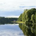 vue d'un autre lac depuis le ponton à Evo