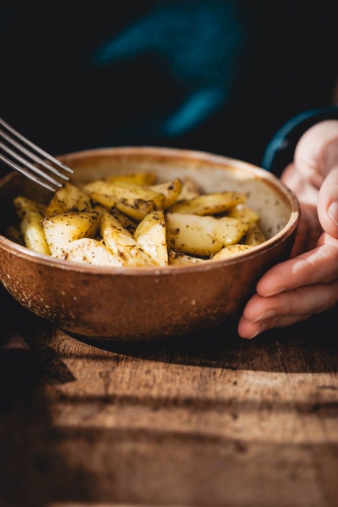 pommes de terre au four, PDT moelleuses, fondantes, recette facile, huile d'olive, herbes de provence