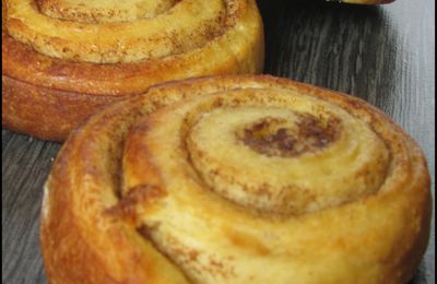 Brioches suédoises roulées à la cannelle, au levain (Kanelbullar)