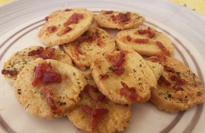 Sablés aux lardons et herbes de Provence