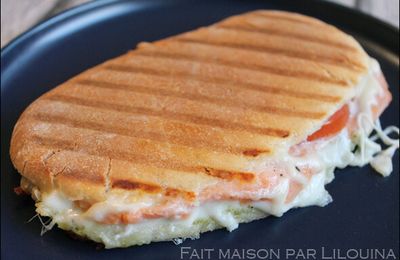 Panini saumon tomate mozza (maison)...