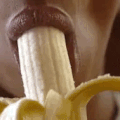 Tout à une fin sauf la banane qui en a deux. Proverbe bambara