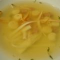 Bouillon aux crevettes et surimi