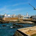 Aujourd'hui, c'était la sortie organisée par Ourika Tadamoune pour les enfants et leurs familles à Essaouira : voir la mer !