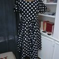 Une robe EULALIE en coton "bubble" noir...