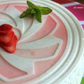 Délice crémeux à la fraise et rhubarbe