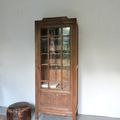 ARMOIRE BONNETIÈRE VITRÉE