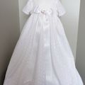 robe longue de bapteme en broderie anglaise blanche mixte 