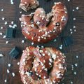 Bretzel sucré aux pépites de chocolat