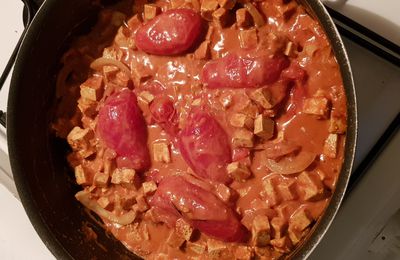 Colombo de tofu au curry et à la cannelle