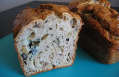 Cake bleu et noix