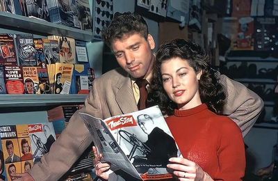 Hotties Reading 740