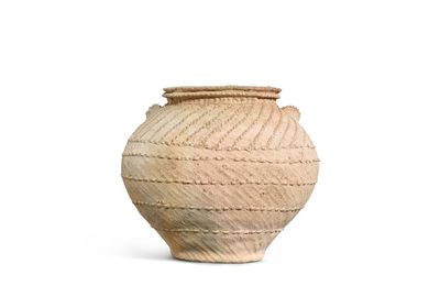 A white pottery rope-twist jar, Majiayao culture, Banshan phase, c. 2600-2300 B.C. 
