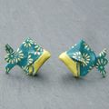 Boucles d'oreilles poisson origami en papier japonais (puces)