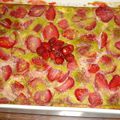 Clafoutis aux fraises àla pistache et à la rose