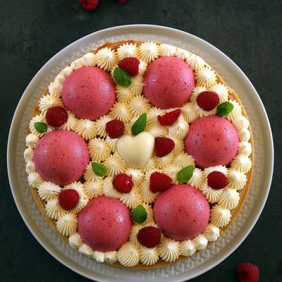 Tarte à la mousse de framboises et citron