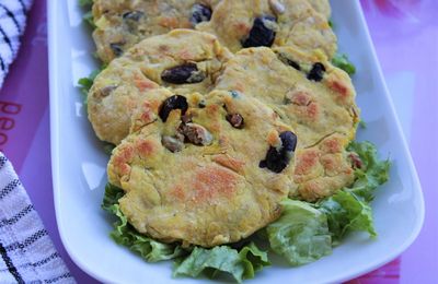 ...Galettes fines à la farine de pois chiche, épice et olives... (La légumerie, atelier au Festival Lyon zéro déchet à Rillieux)