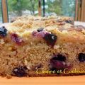 Bon gros gâteau à la farine et crumble de châtaignes, aux pommes et myrtilles 